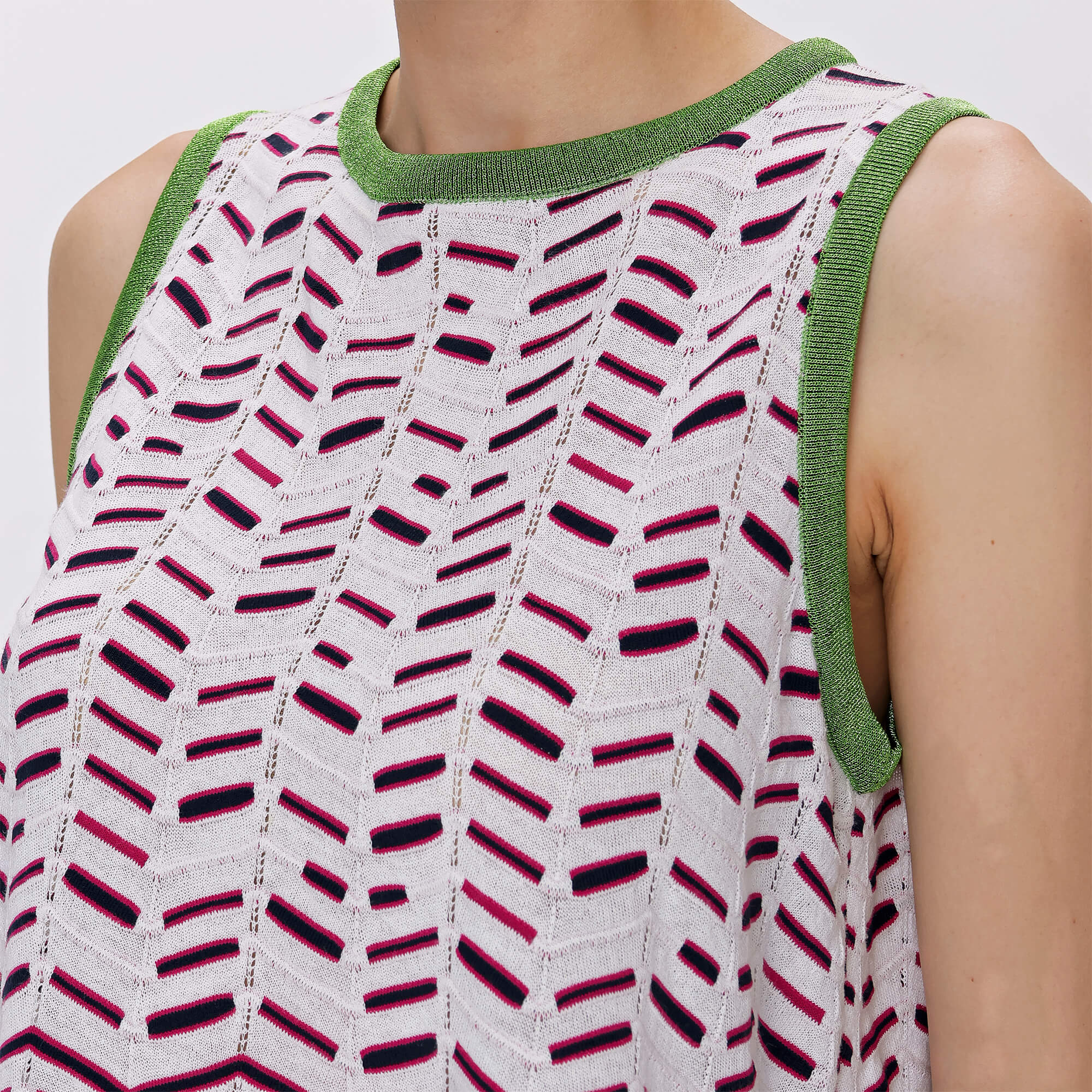 Missoni - White Zigzag Sleeveless Tricot